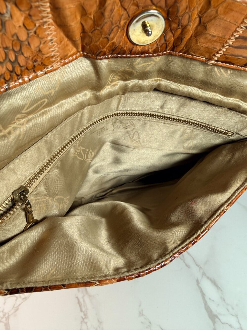 Ruth E Saltz Vintage Snakeskin Clutch - Picture 6 of 9
